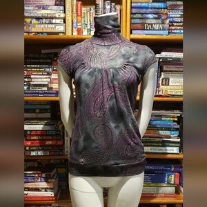 Vintage Suzy Shier Black and Purple Paisley Turtleneck Top